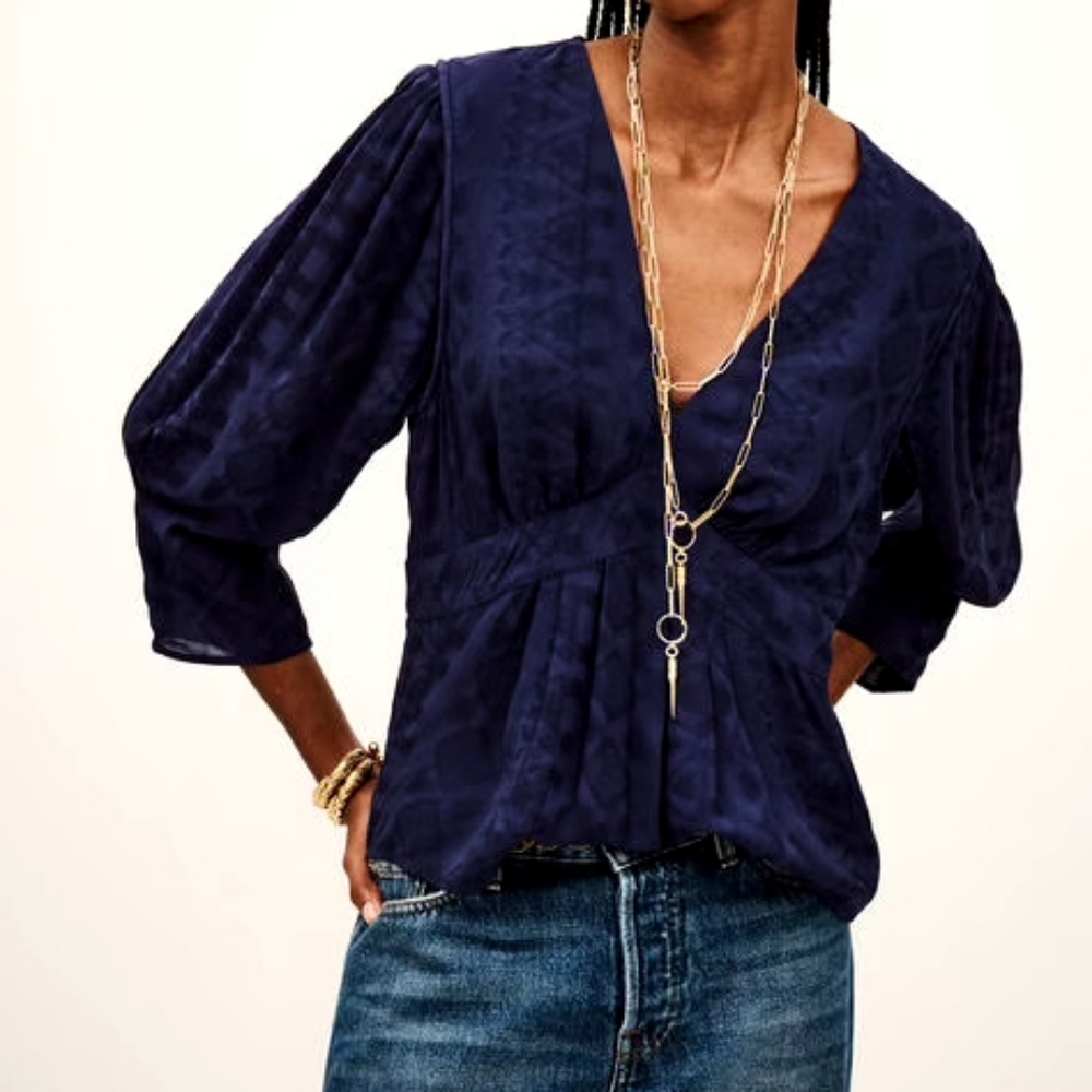 IDOL blouse style top in Blue Size Small / 1